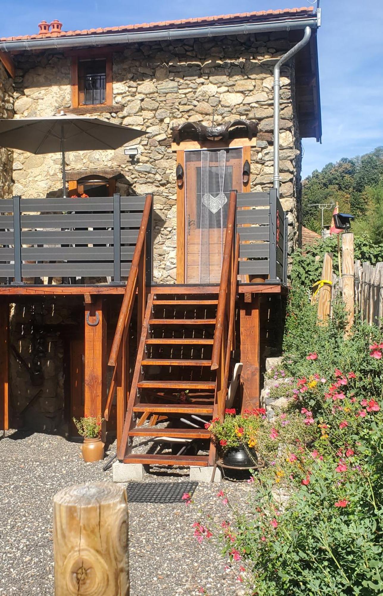 Gite La Grangette De Pauline Mercus-Garrabet Exterior photo
